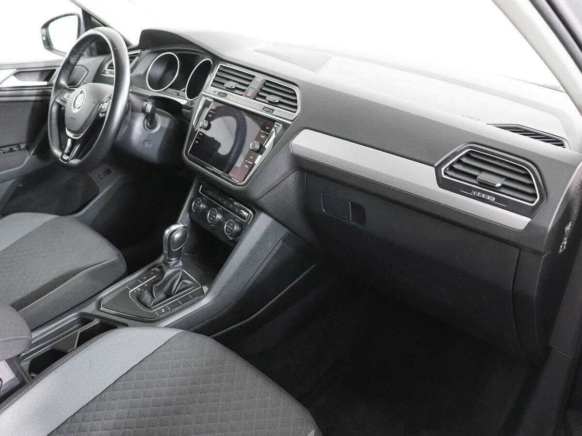 Volkswagen Tiguan б/у, 2019, Роботизированная. Фото: #9