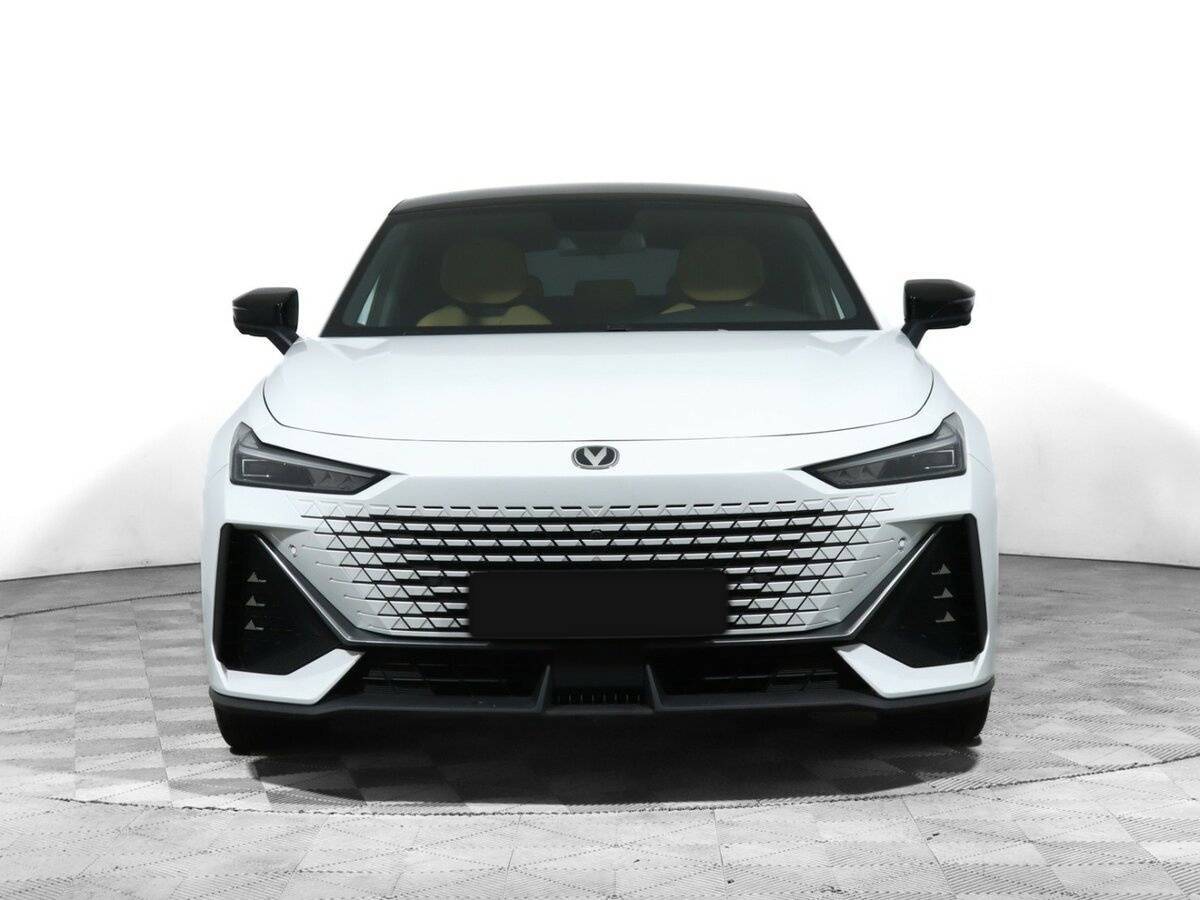 Changan UNI-V б/у, 2022, Роботизированная. Посмотреть фото