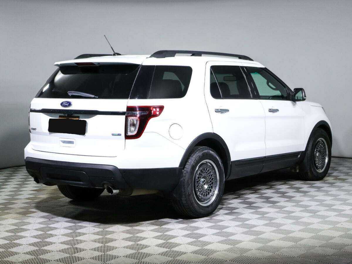 Ford Explorer б/у, 2015, Автоматическая. Фото: #4