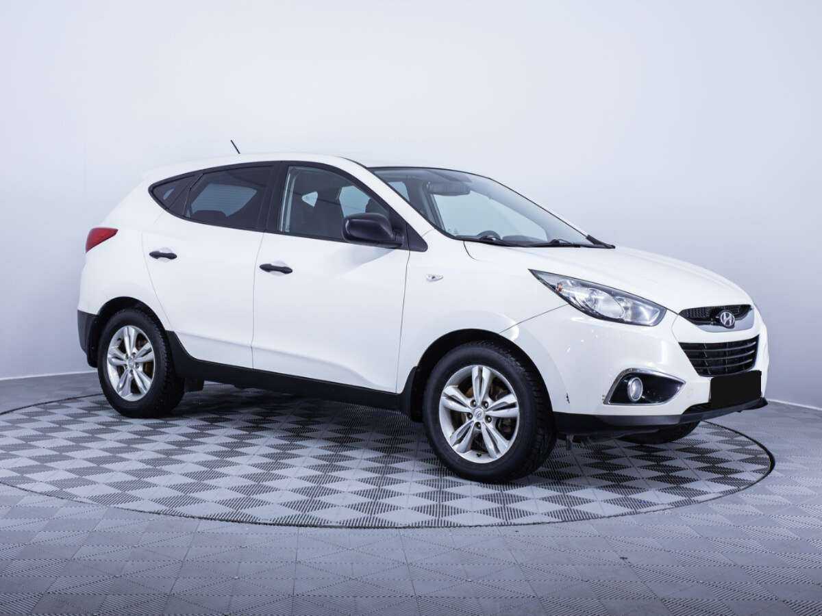 Hyundai ix35 б/у, 2012, Механическая. Фото: #2
