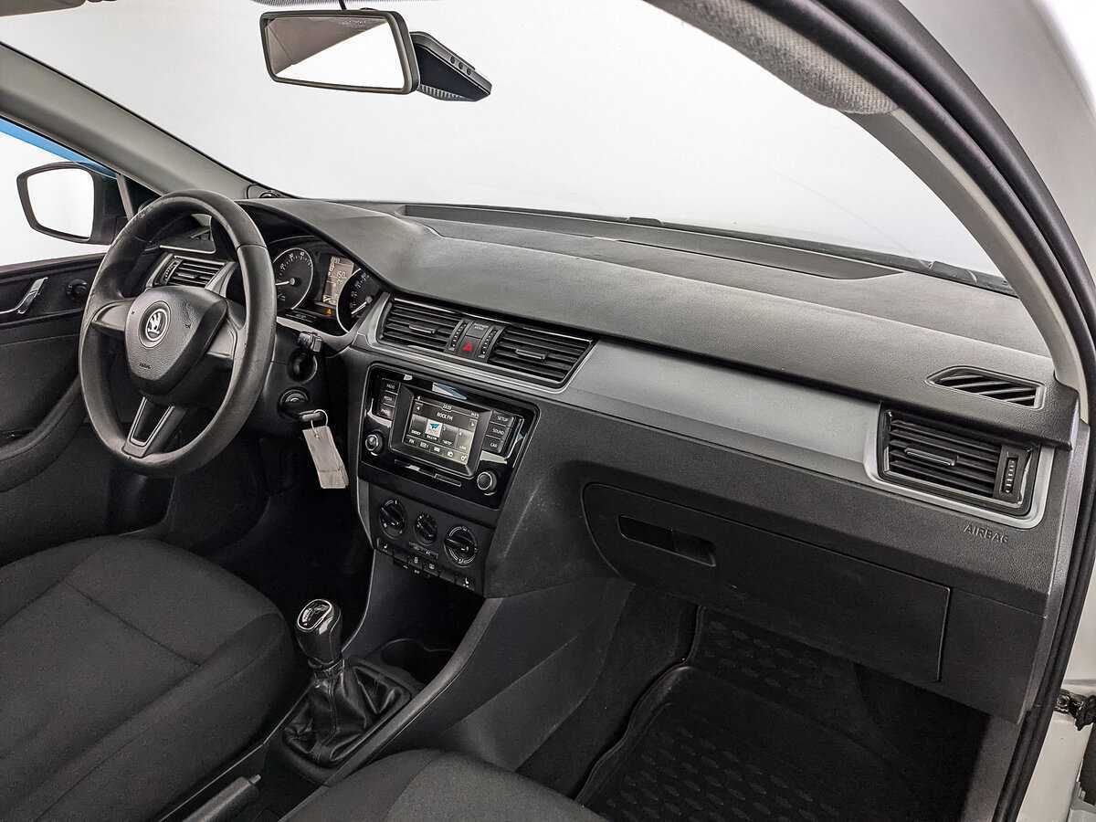 Skoda Rapid б/у, 2017, Механическая. Фото: #12