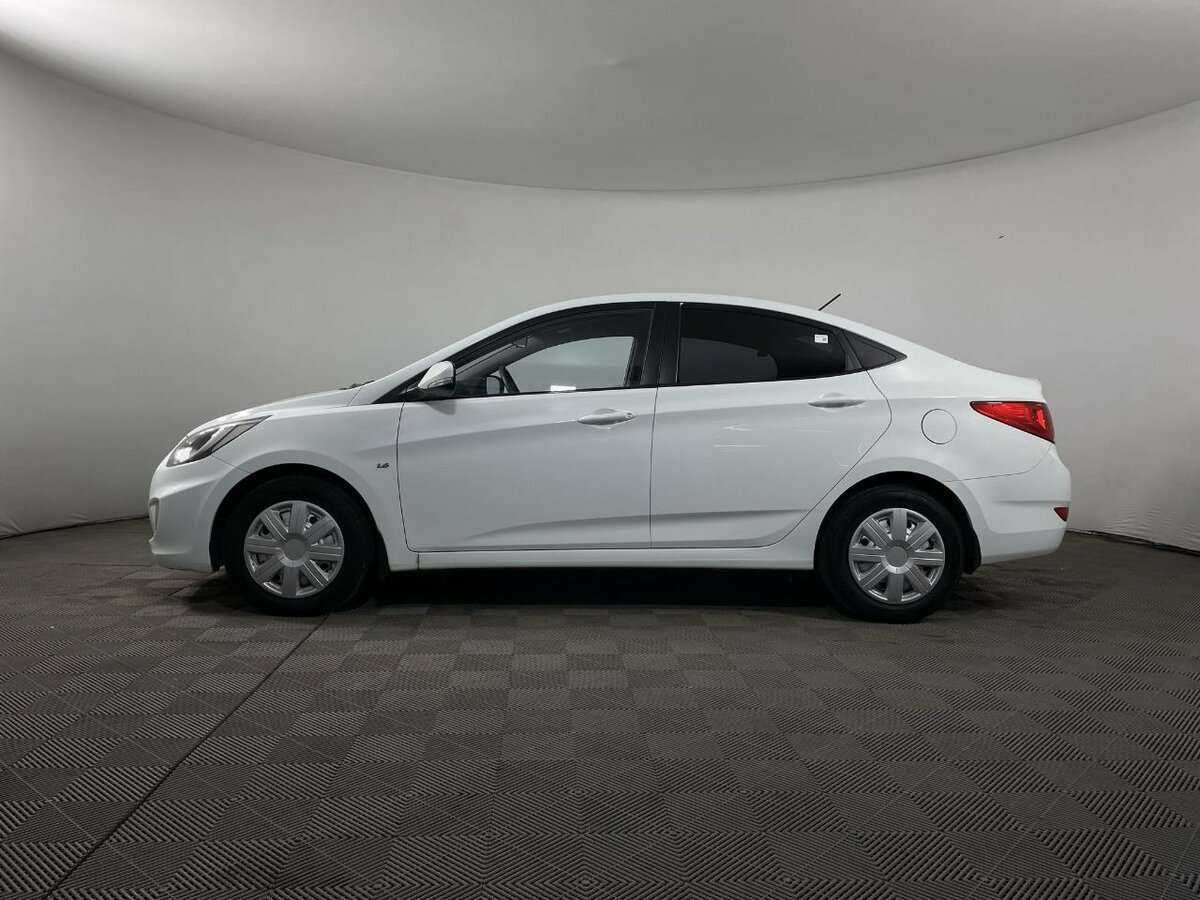 Hyundai Solaris б/у, 2012, Автоматическая. Фото: #4