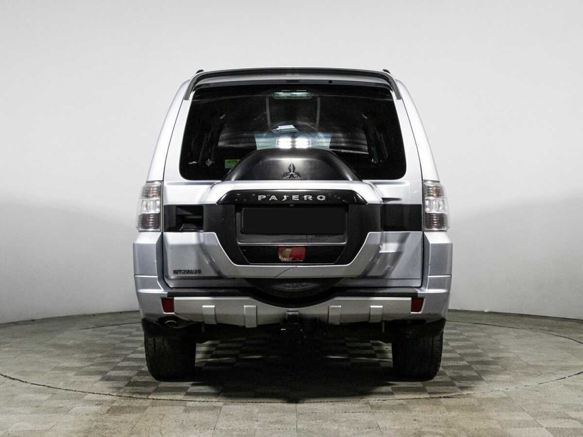 Mitsubishi Pajero б/у, 2015, Автоматическая. Фото: #4