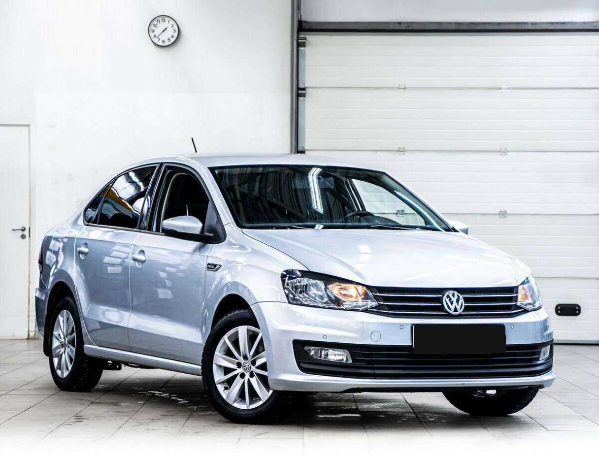 Volkswagen Polo б/у, 2019, Механическая. Фото: #1