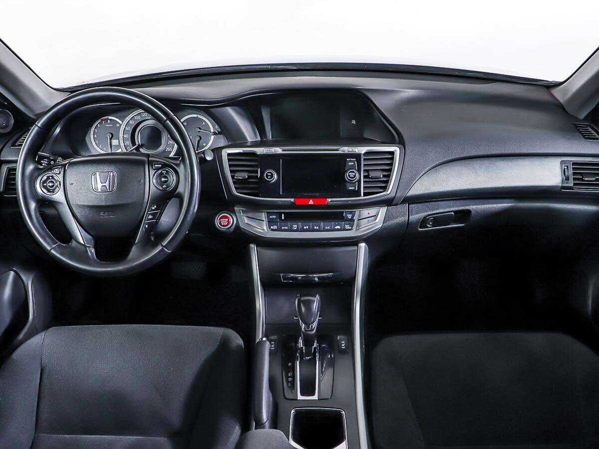 Honda Accord б/у, 2013, Автоматическая. Фото: #7