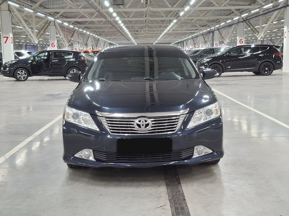 Toyota Camry б/у, 2014, Автоматическая. Фото: #1