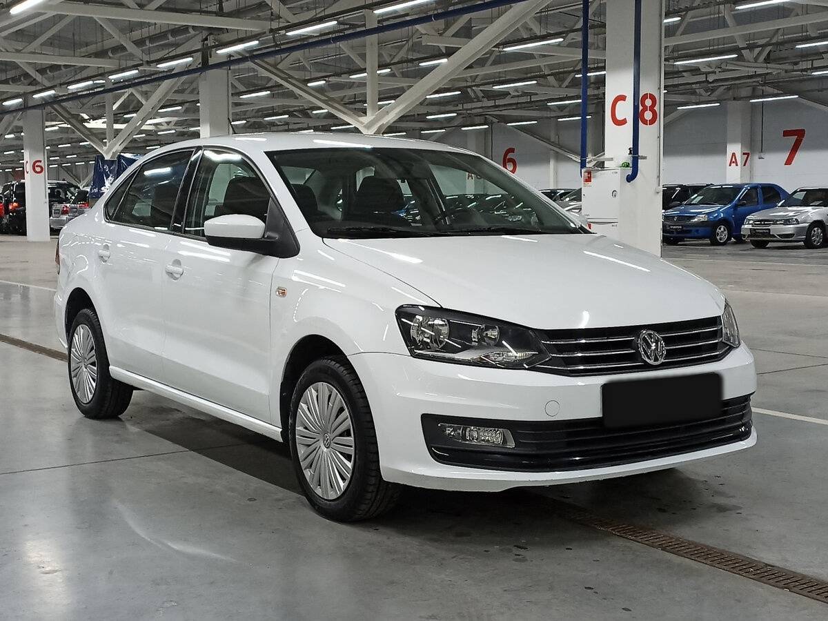 Volkswagen Polo б/у, 2018, Механическая. Фото: #2