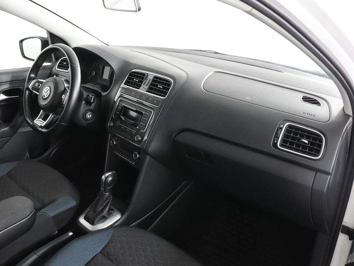 Volkswagen Polo б/у, 2020, Автоматическая. Фото: #9