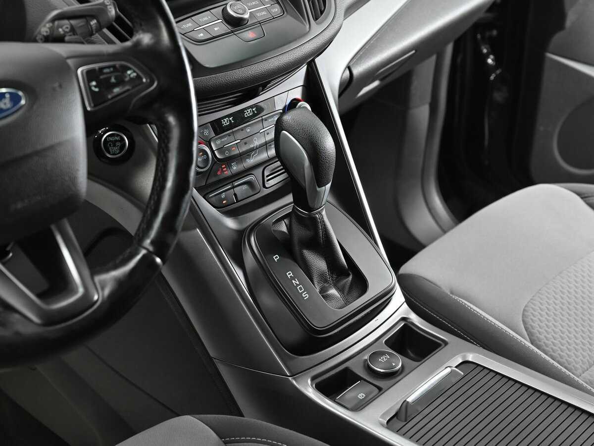 Ford Kuga б/у, 2017, Автоматическая. Фото: #9