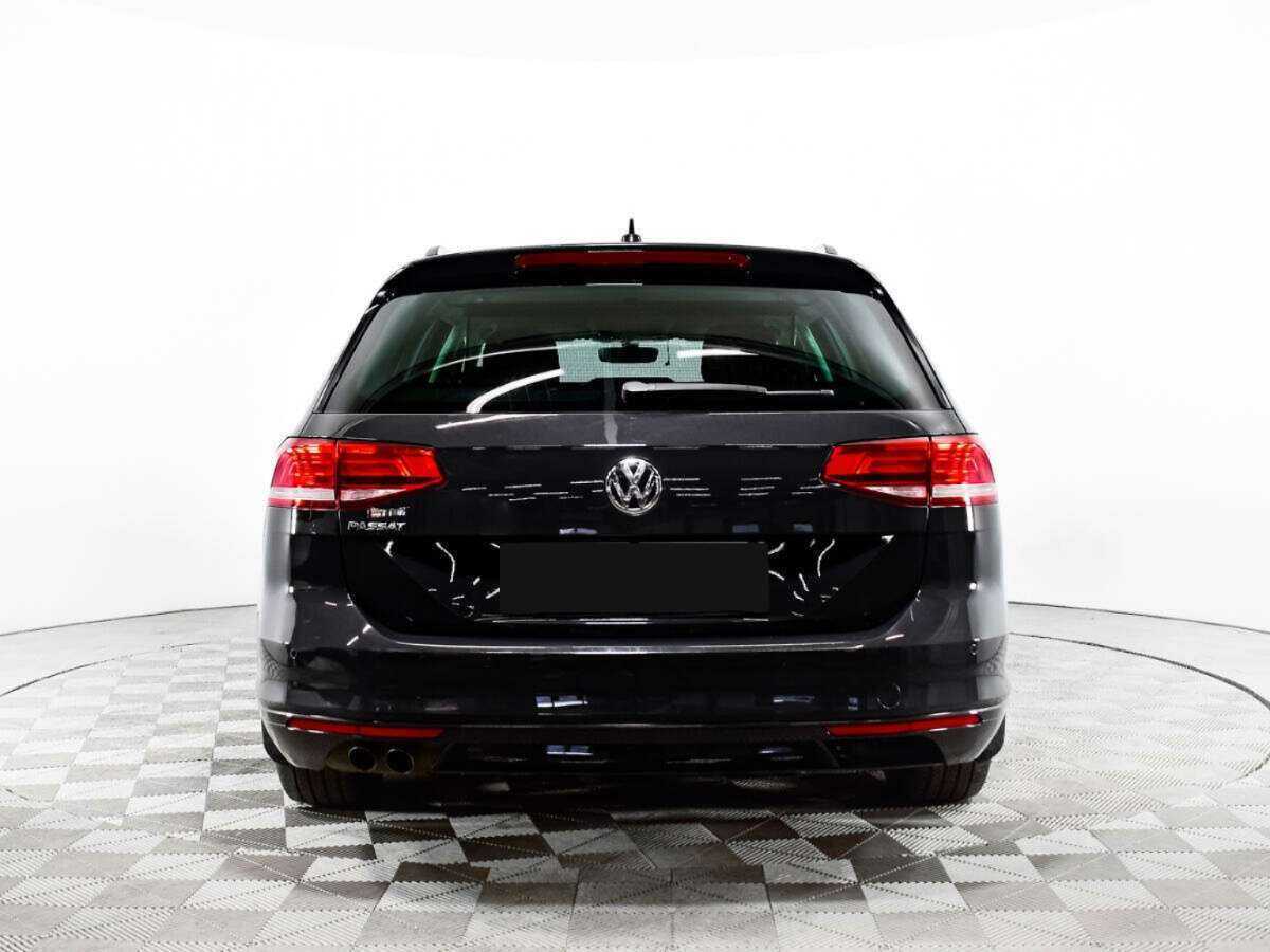 Volkswagen Passat б/у, 2018, Роботизированная. Фото: #5
