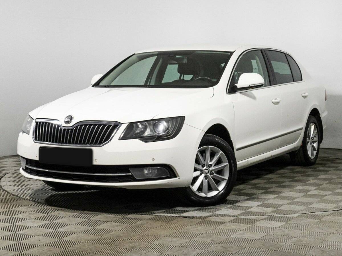 Skoda Superb б/у, 2013, Роботизированная. Фото: #0
