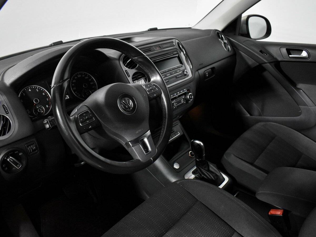 Volkswagen Tiguan б/у, 2013, Автоматическая. Фото: #8