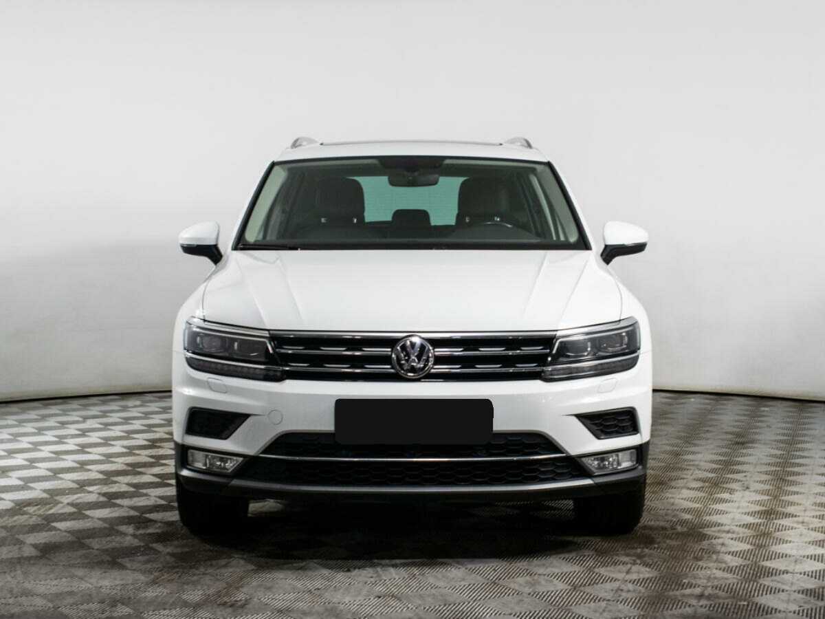 Volkswagen Tiguan б/у, 2017, Роботизированная. Фото: #1