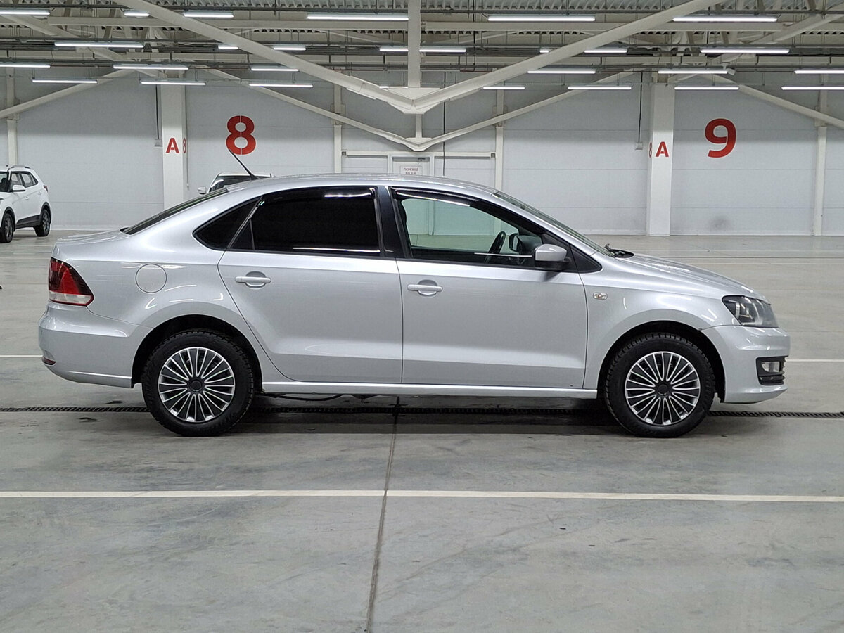 Volkswagen Polo б/у, 2015, Автоматическая. Фото: #3