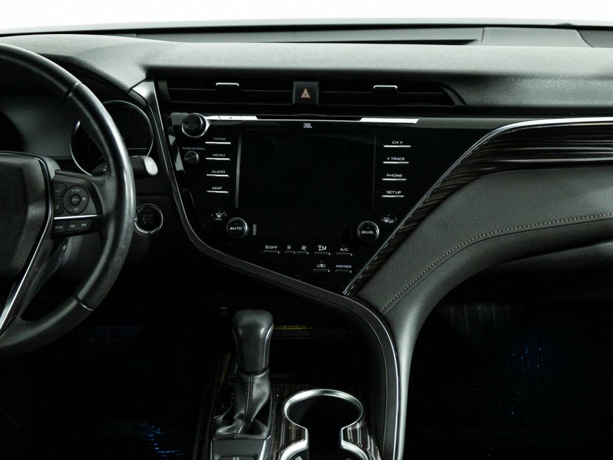 Toyota Camry б/у, 2020, Автоматическая. Фото: #11