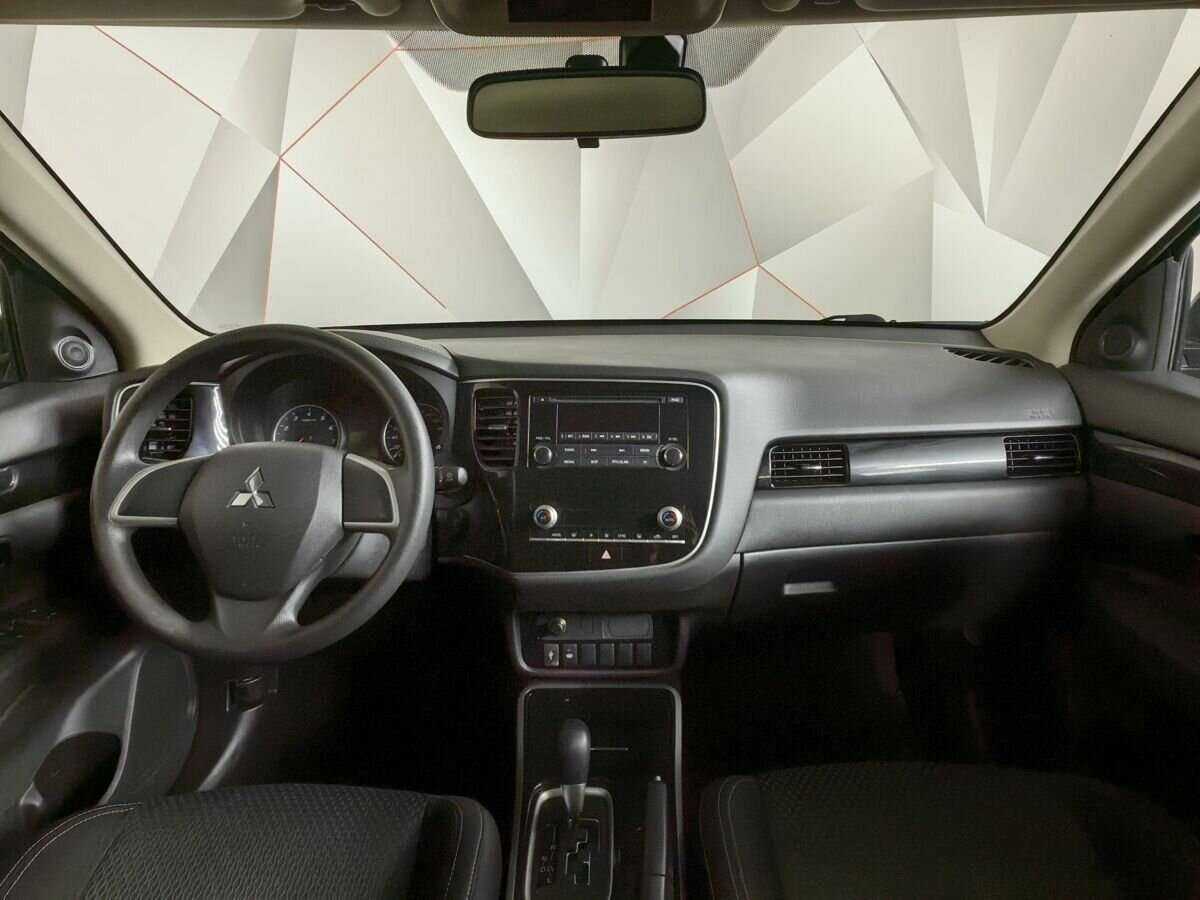 Mitsubishi Outlander б/у, 2020, Вариатор. Фото: #8