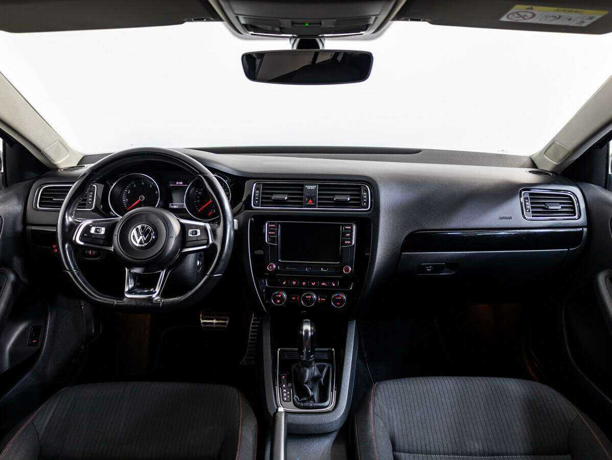 Volkswagen Jetta б/у, 2017, Роботизированная. Фото: #8