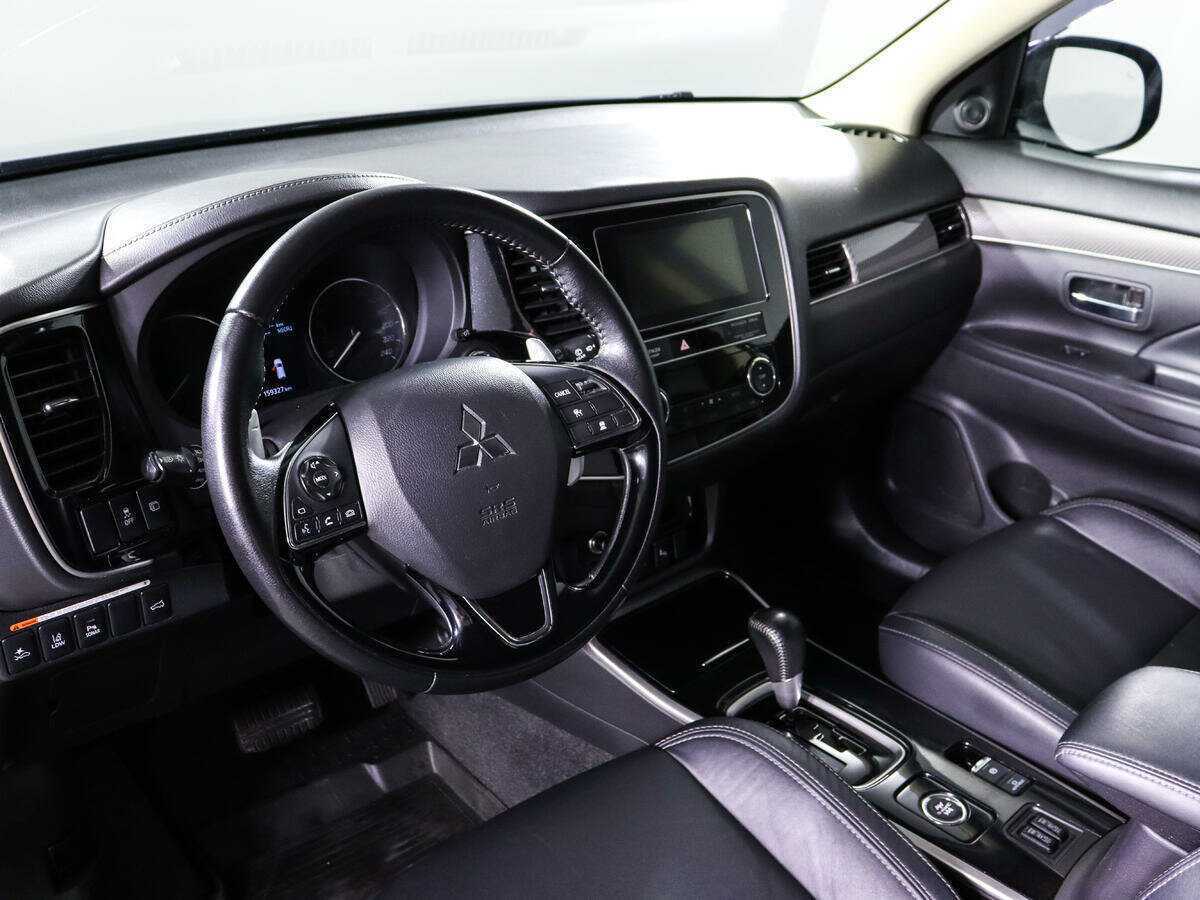 Mitsubishi Outlander б/у, 2020, Автоматическая. Фото: #13