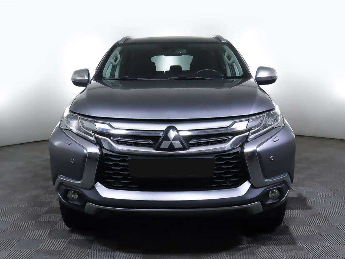 Mitsubishi Pajero Sport б/у, 2017, Автоматическая. Фото: #0