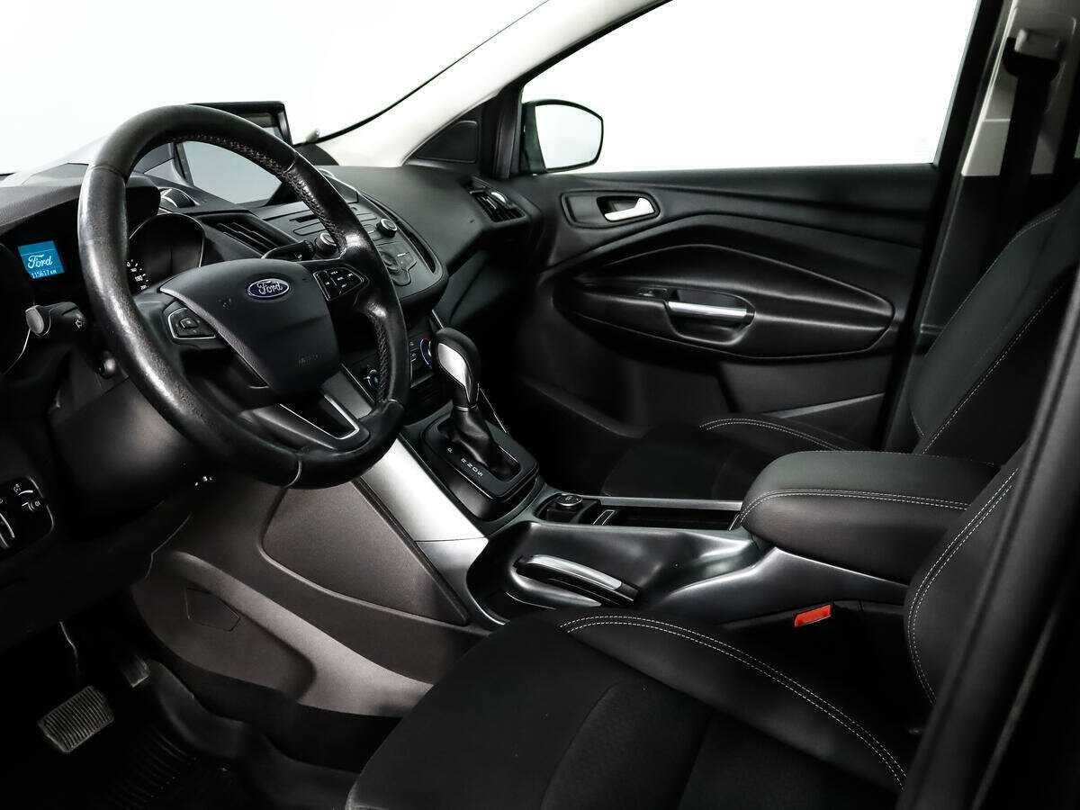 Ford Kuga б/у, 2017, Автоматическая. Фото: #6