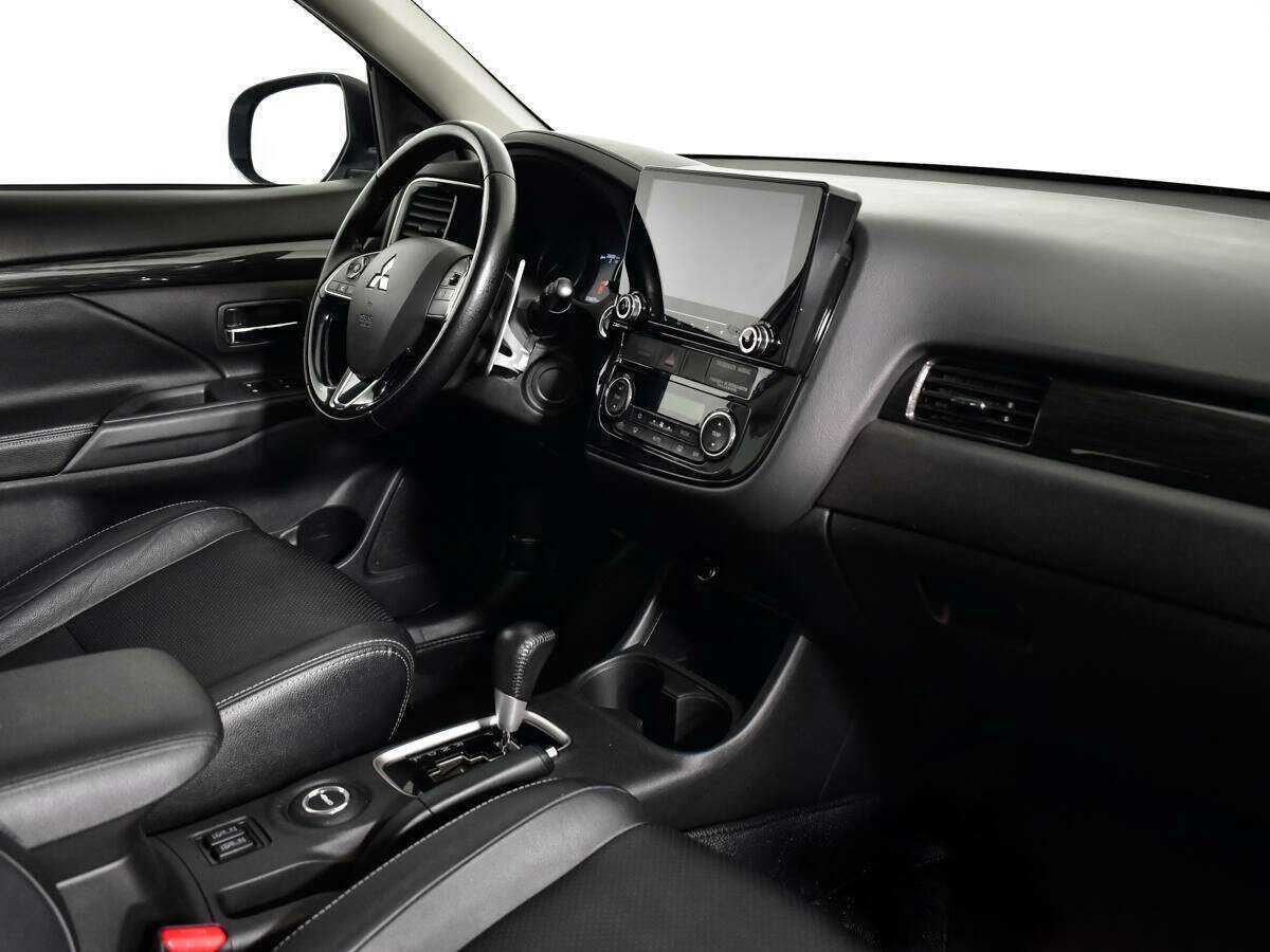 Mitsubishi Outlander б/у, 2016, Вариатор. Фото: #8