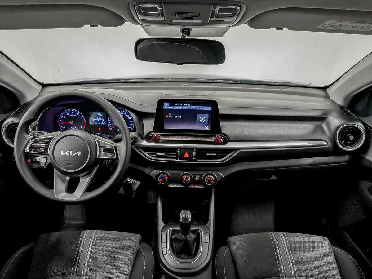 Kia Cerato б/у, 2022, Механическая. Фото: #11