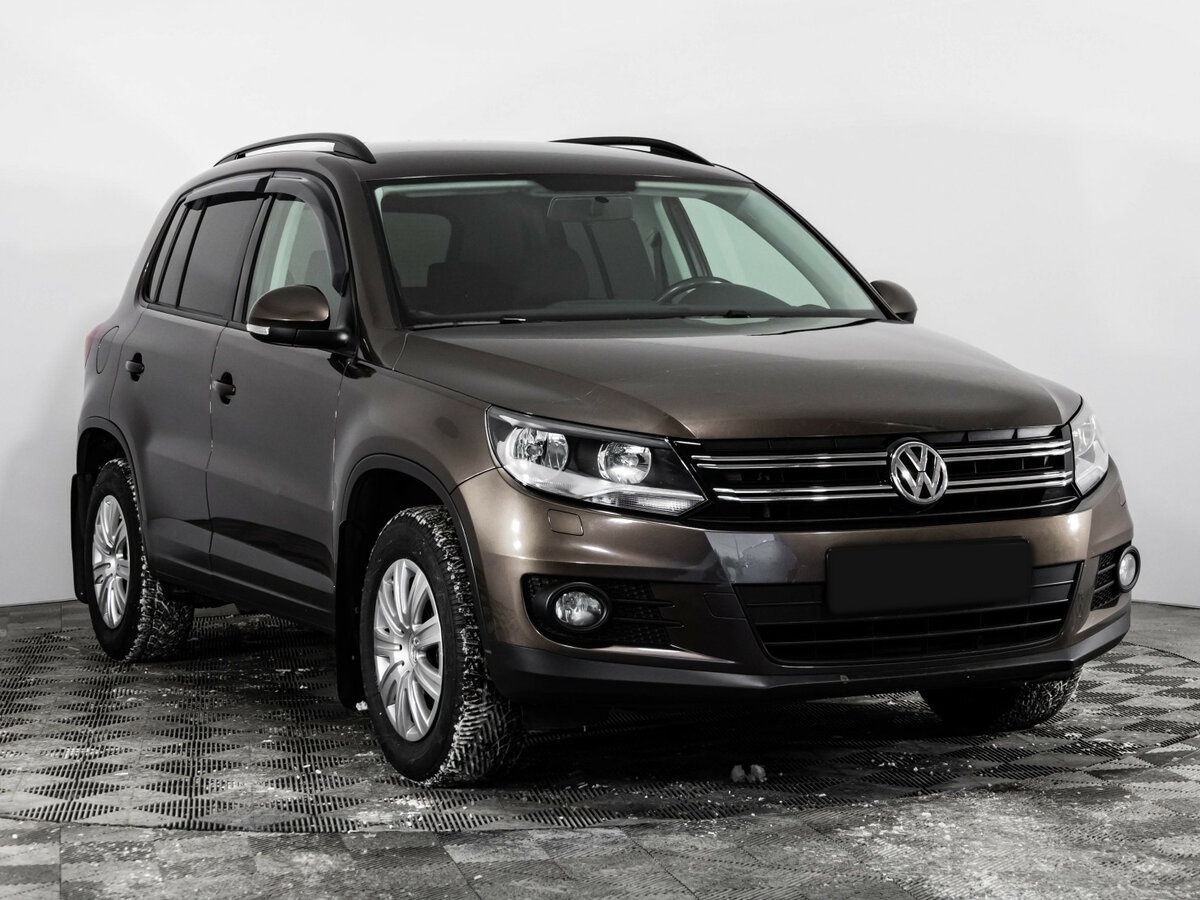 Volkswagen Tiguan б/у, 2014, Механическая. Фото: #2