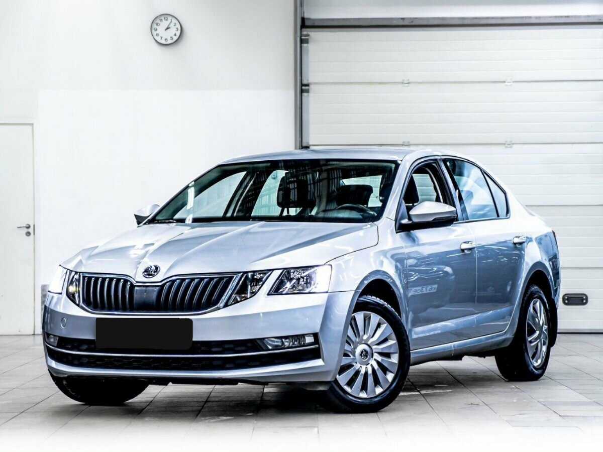 Skoda Octavia б/у, 2017, Роботизированная. Посмотреть фото