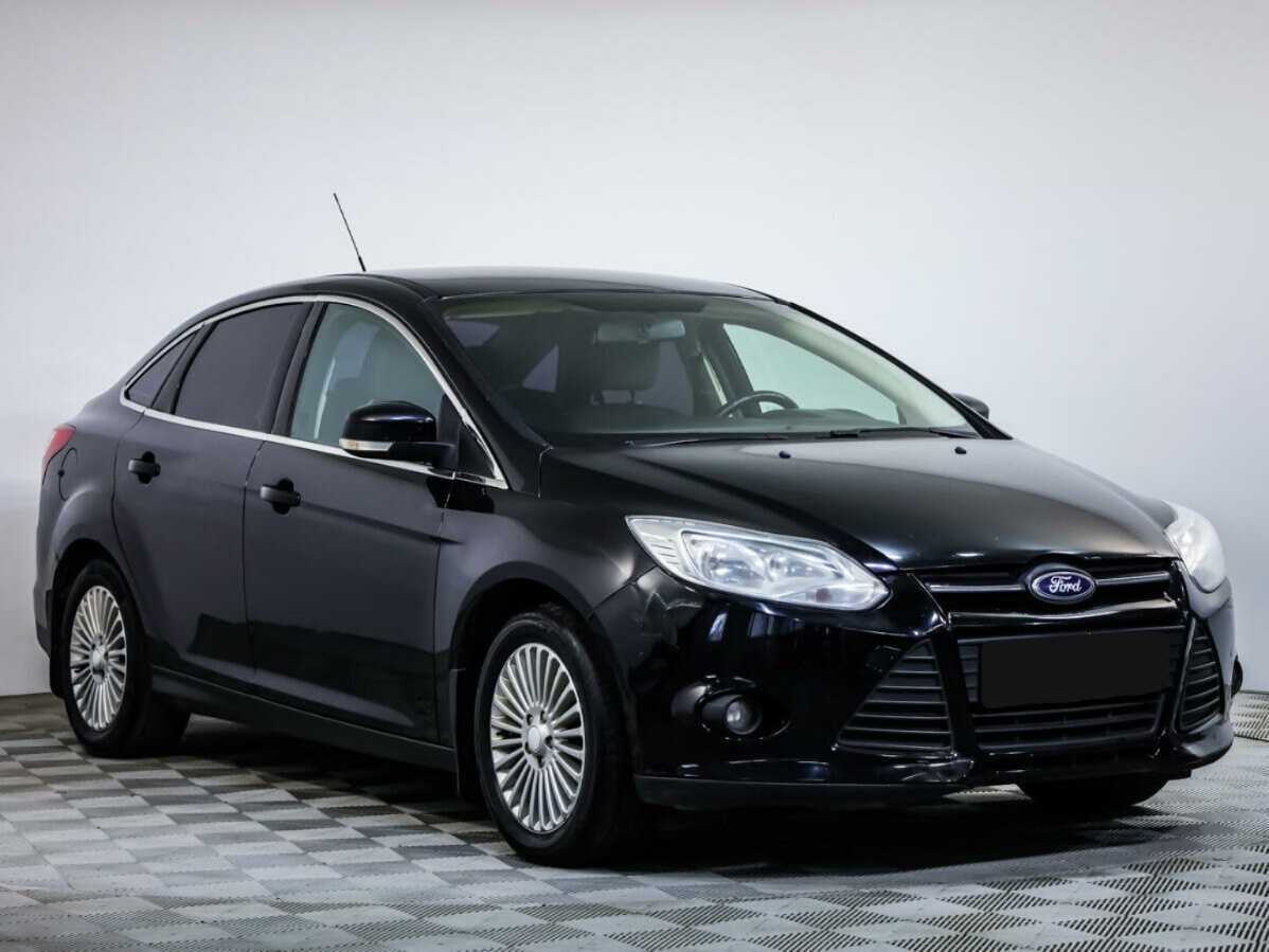 Ford Focus б/у, 2013, Механическая. Фото: #1