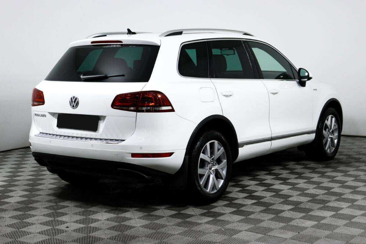 Volkswagen Touareg б/у, 2013, Автоматическая. Фото: #4