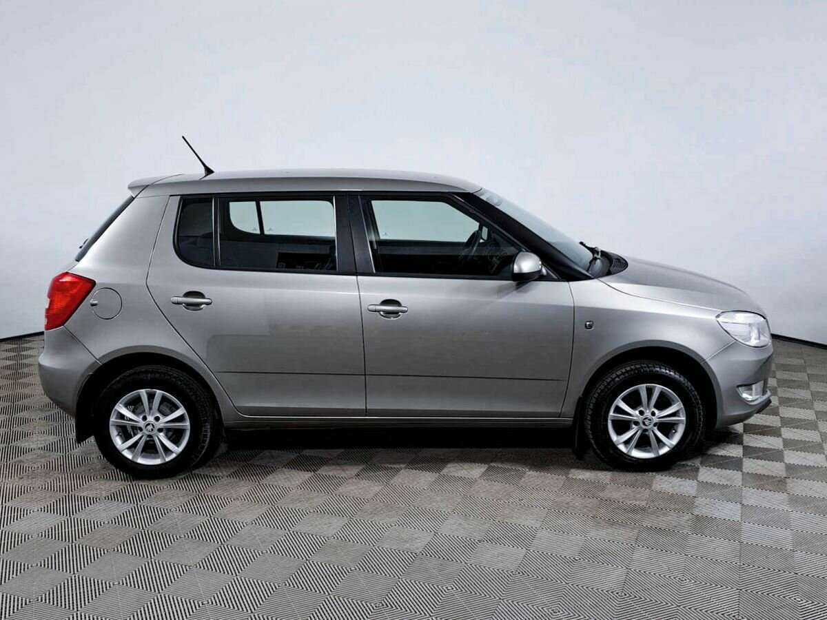 Skoda Fabia б/у, 2013, Механическая. Фото: #3