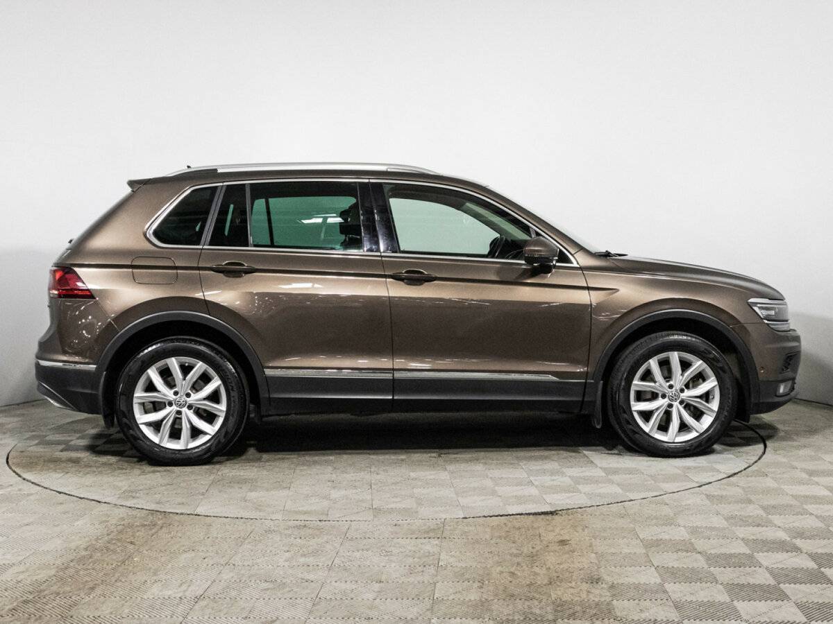 Volkswagen Tiguan б/у, 2017, Роботизированная. Фото: #3