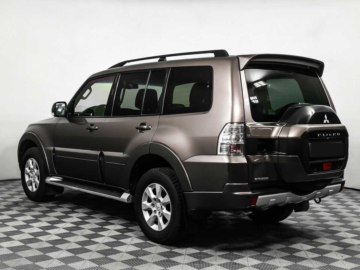 Mitsubishi Pajero б/у, 2015, Автоматическая. Фото: #6