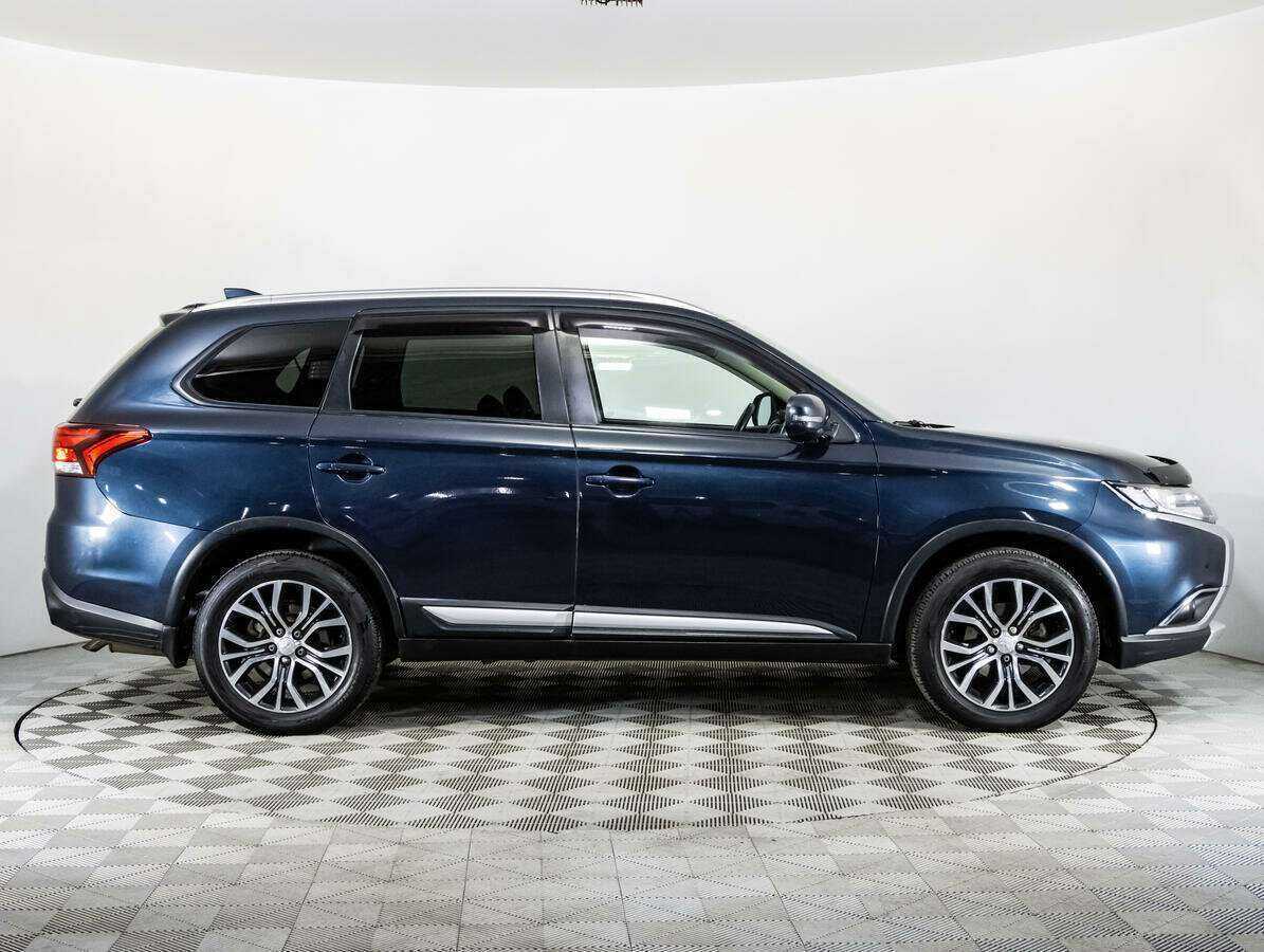 Mitsubishi Outlander б/у, 2017, Вариатор. Фото: #3