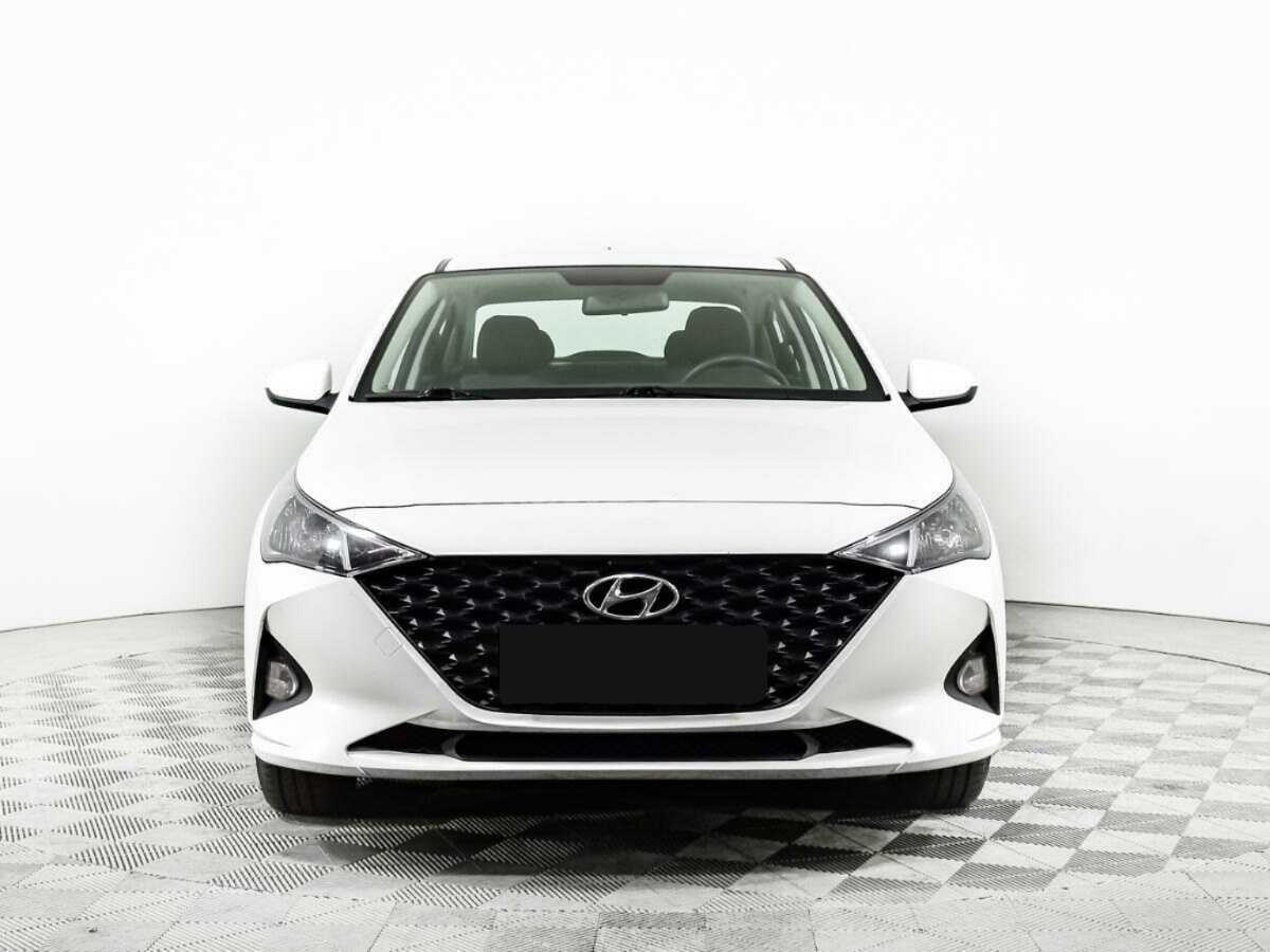 Hyundai Solaris б/у, 2021, Механическая. Фото: #1