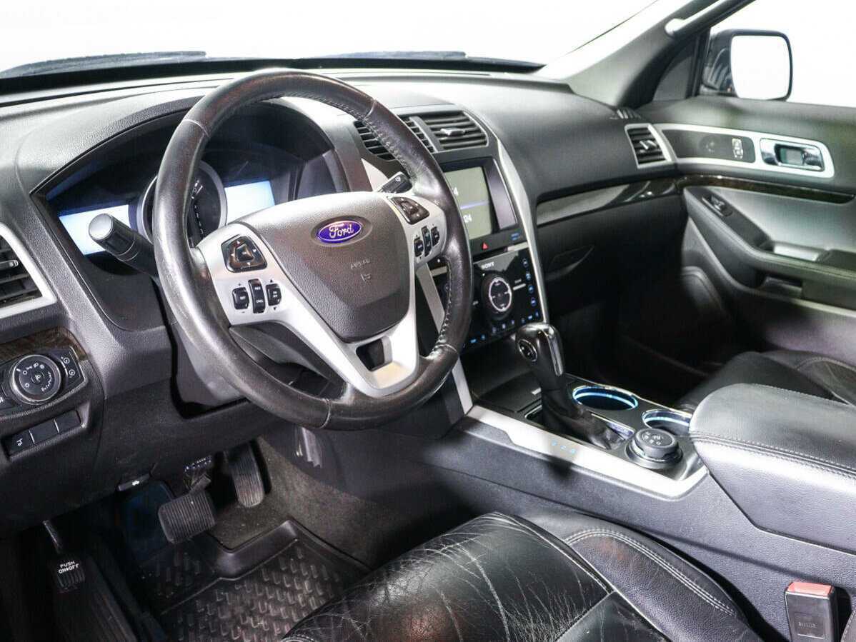 Ford Explorer б/у, 2012, Автоматическая. Фото: #13