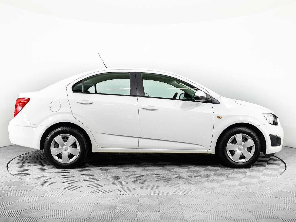 Chevrolet Aveo б/у, 2012, Механическая. Фото: #3