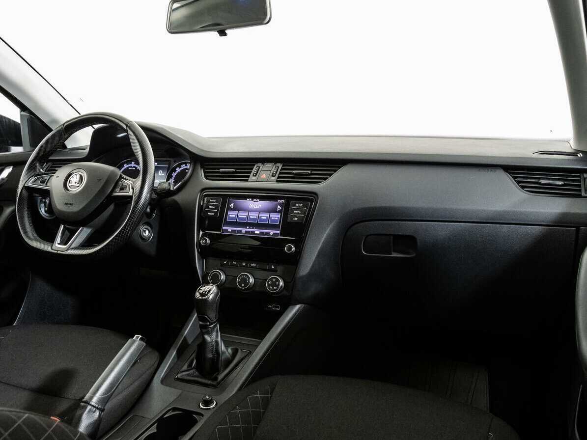 Skoda Octavia б/у, 2018, Механическая. Фото: #8