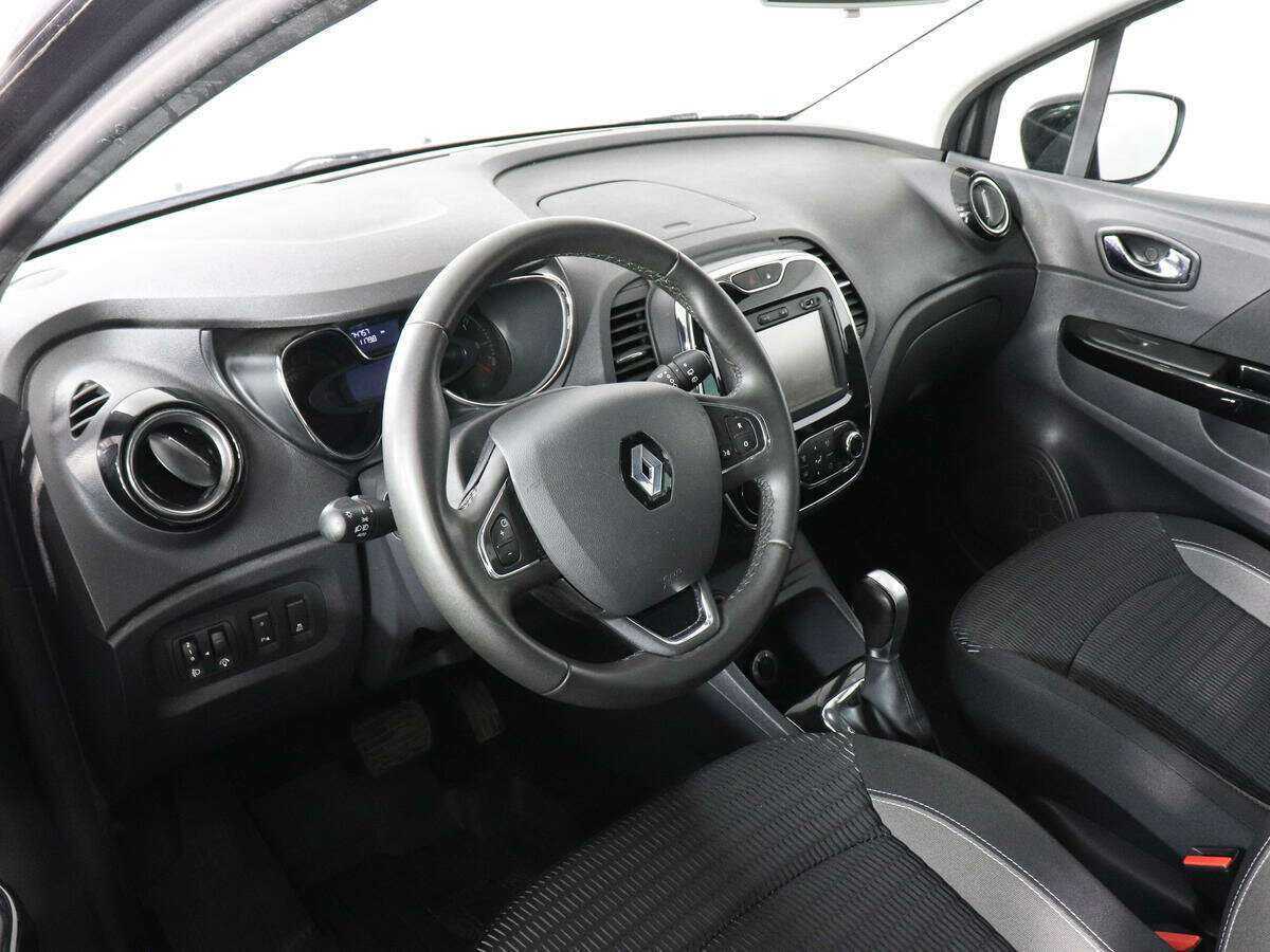 Renault Kaptur б/у, 2017, Автоматическая. Фото: #7