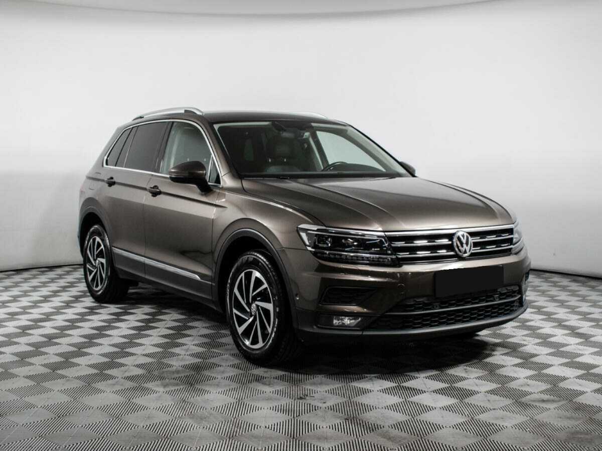 Volkswagen Tiguan б/у, 2018, Роботизированная. Фото: #2