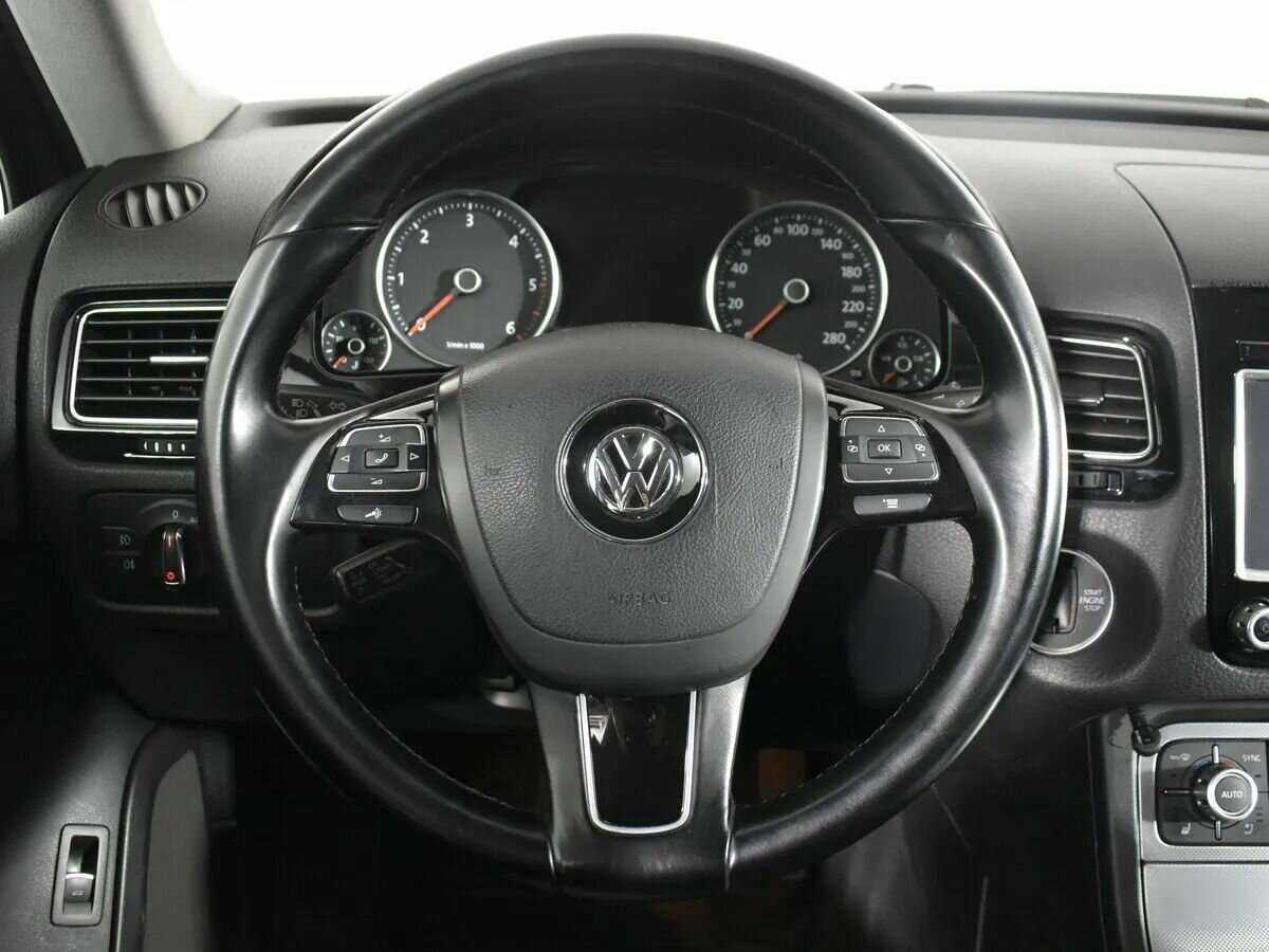 Volkswagen Touareg б/у, 2014, Автоматическая. Фото: #6