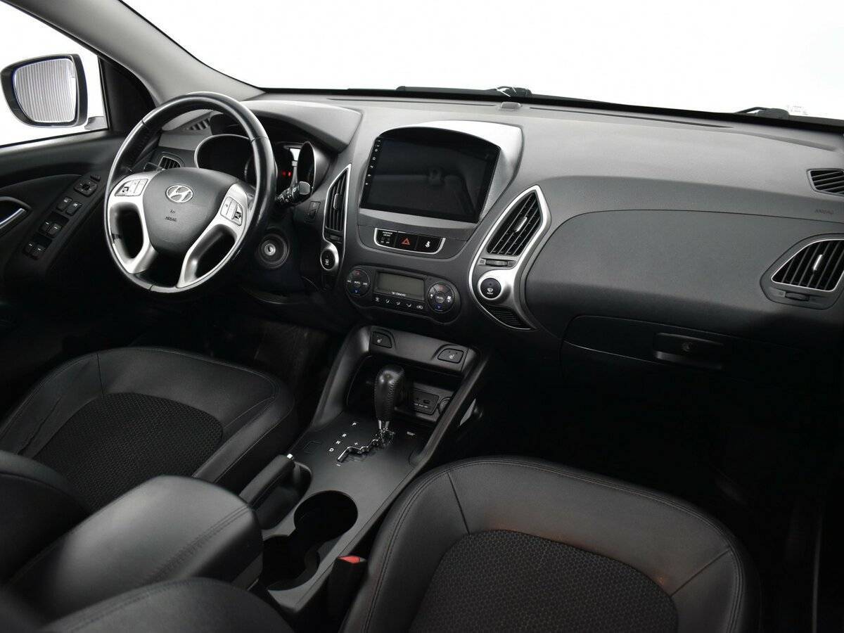 Hyundai ix35 б/у, 2013, Автоматическая. Фото: #9