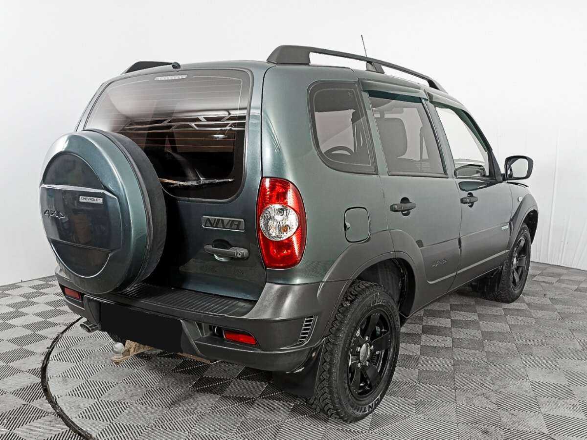 Chevrolet Niva б/у, 2014, Механическая. Фото: #4