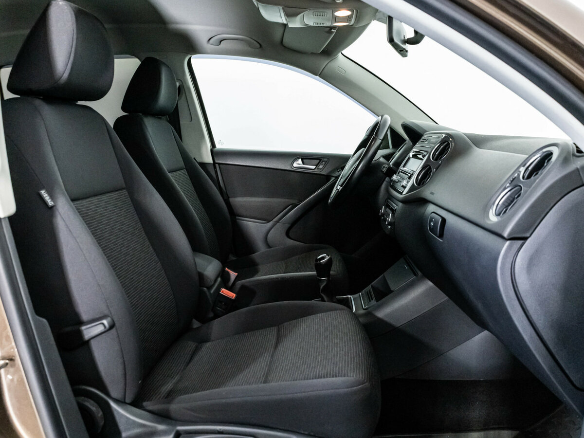 Volkswagen Tiguan б/у, 2014, Механическая. Фото: #13