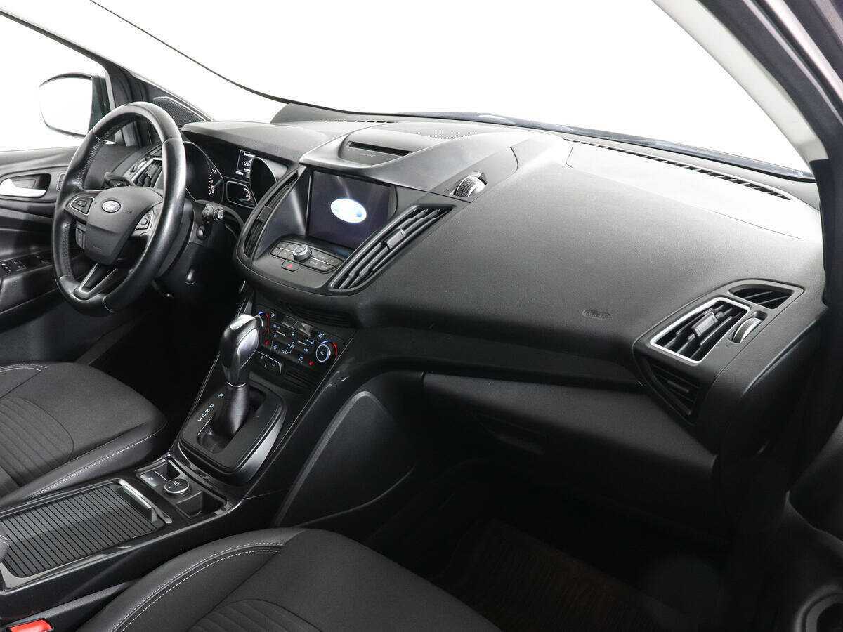 Ford Kuga б/у, 2017, Автоматическая. Фото: #9