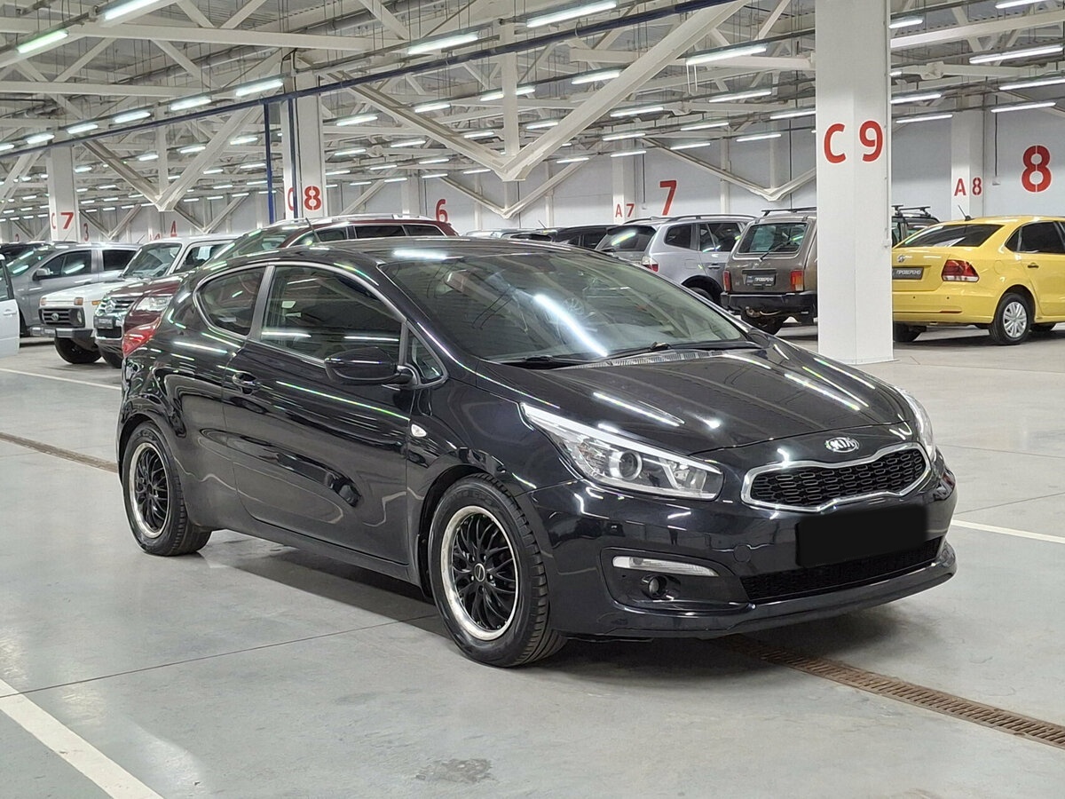 Kia Ceed б/у, 2015, Автоматическая. Фото: #2