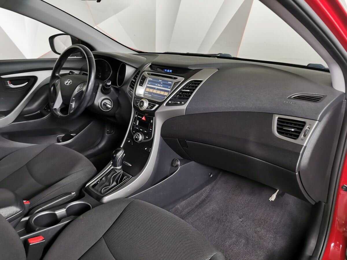 Hyundai Elantra б/у, 2015, Автоматическая. Фото: #8