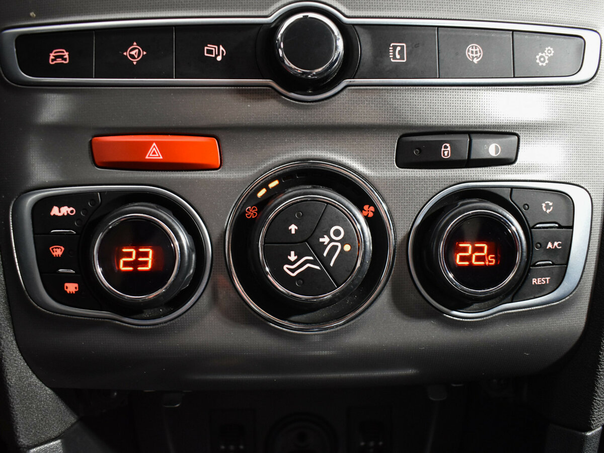 Citroen C4 б/у, 2016, Автоматическая. Фото: #12