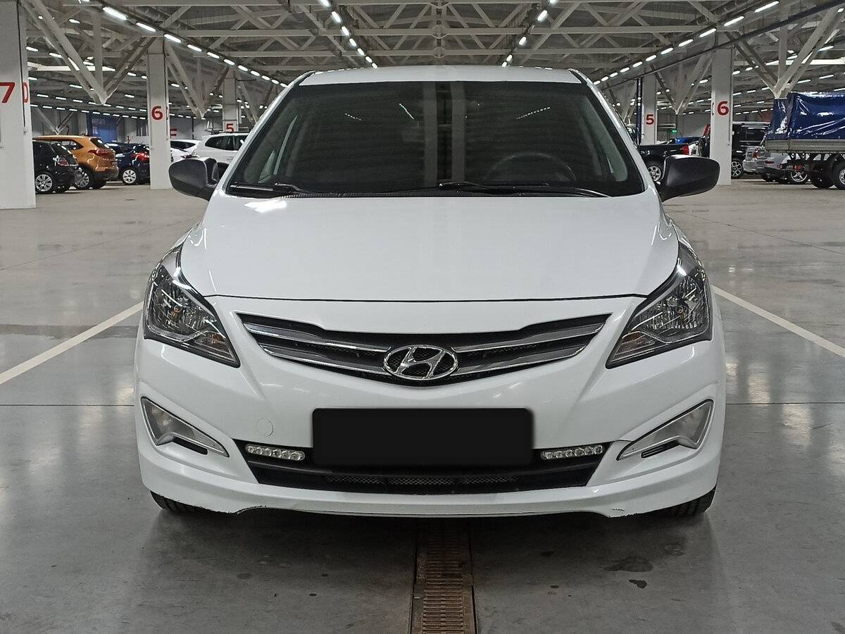 Hyundai Solaris б/у, 2015, Механическая. Фото: #1