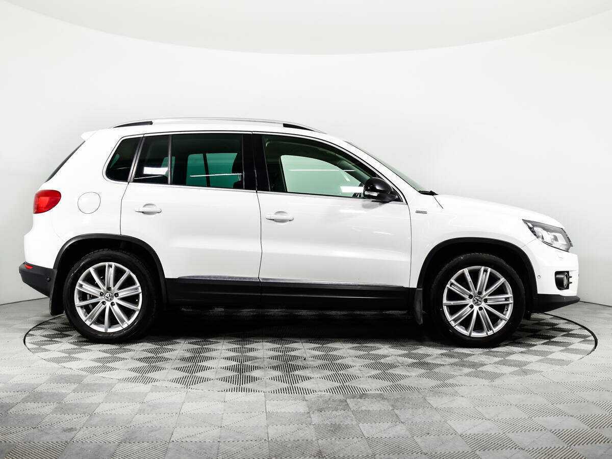 Volkswagen Tiguan б/у, 2013, Автоматическая. Фото: #3
